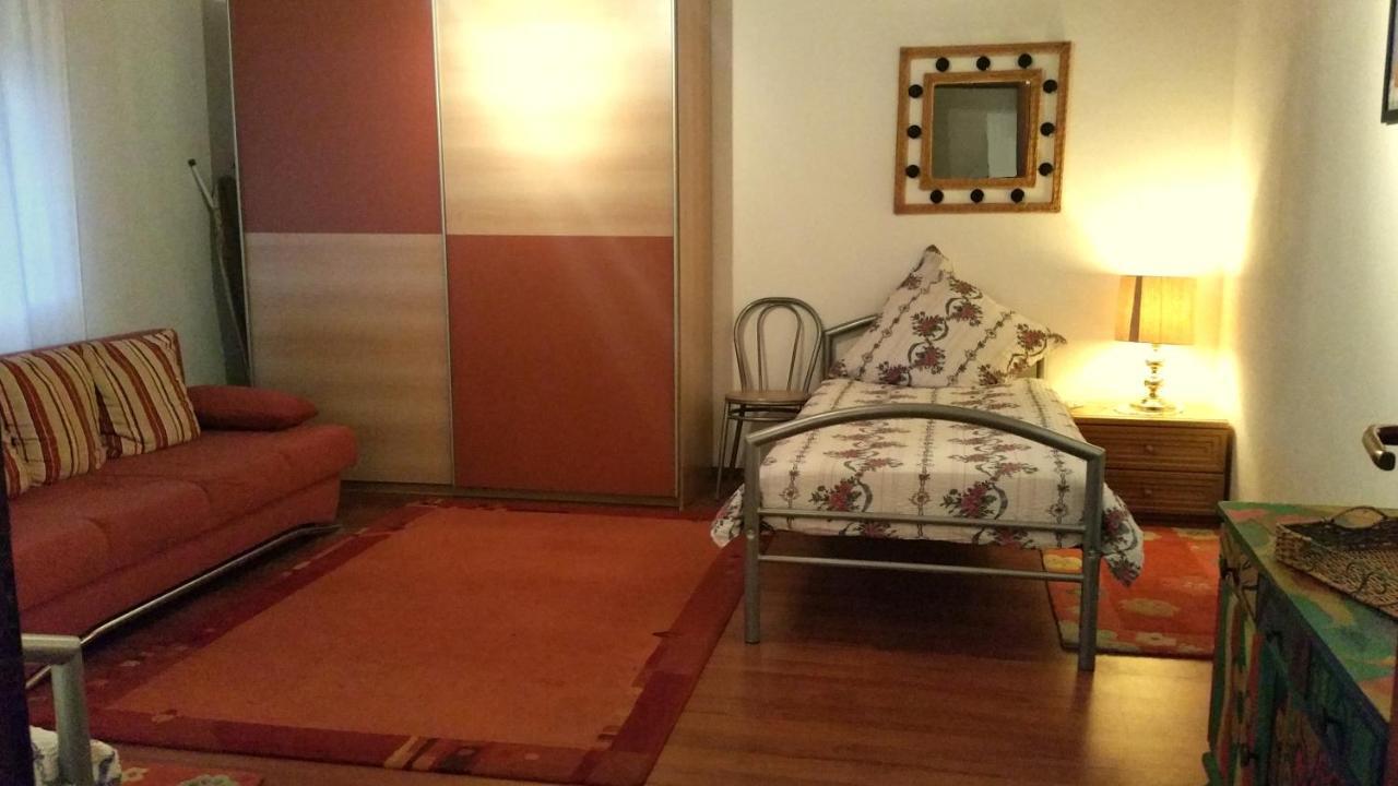 Ferienwohnung Am Rauenhuebel Völklingen Екстериор снимка